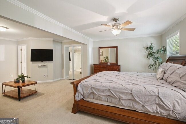 Building Photo - 102 Hickory Dr