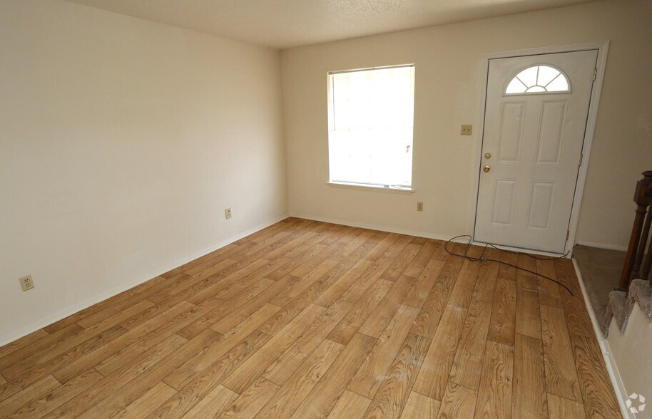 Camelot Apartments and Townhomes 4001 Old Warren Rd Pine Bluff AR