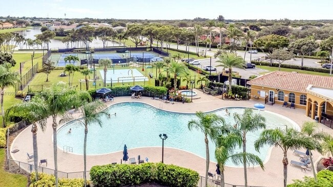 Building Photo - 6313 Paradise Cove