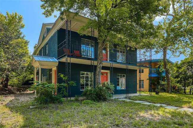 Building Photo - 1400 Ashwood Rd