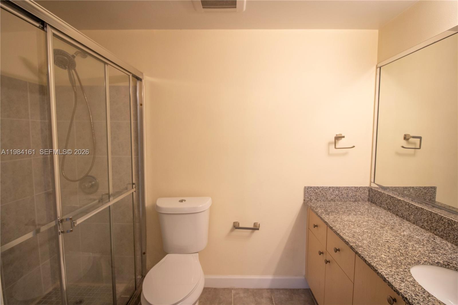 Building Photo - 2469 Centergate Dr