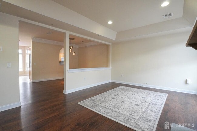 Building Photo - 456 Hancock St