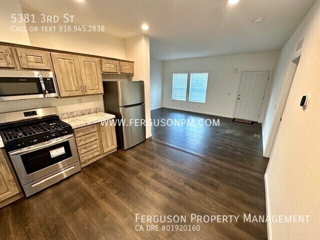 Building Photo - 5381 3rd St