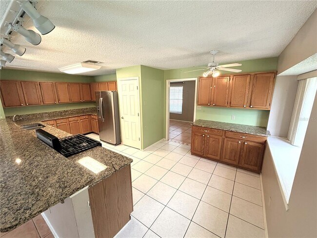 Building Photo - 309 Buttonwood Dr