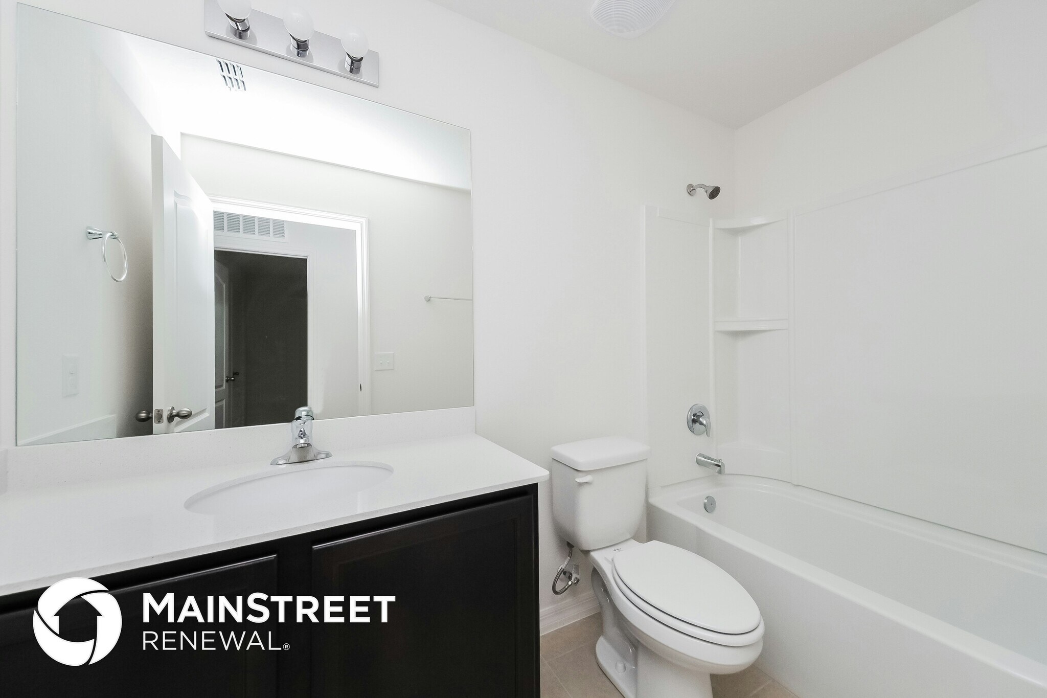 Building Photo - 1452 Swan Lake Cir