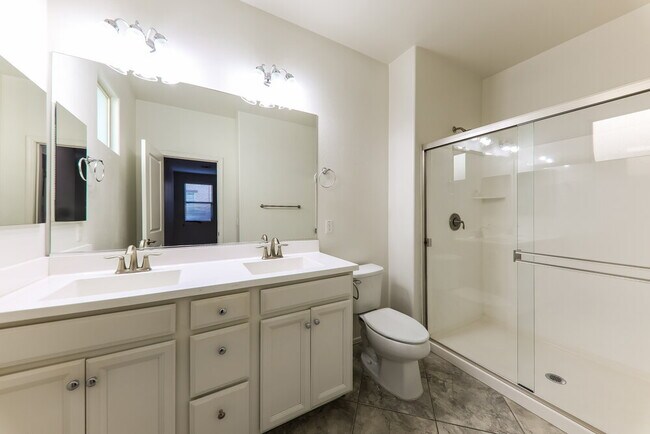 Building Photo - 1287 N 166th Ave