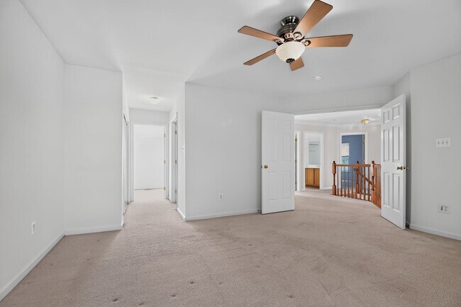 Building Photo - Meticulously maintained & spacious 4 Bd/2 full & 2 half bath home  Home in Dawson's Landing - Pet...