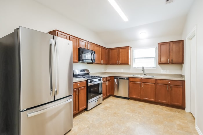 Building Photo - 805 Belvedere Dr