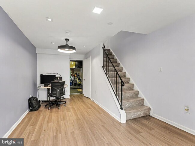 Building Photo - 13849 Constitution Ct