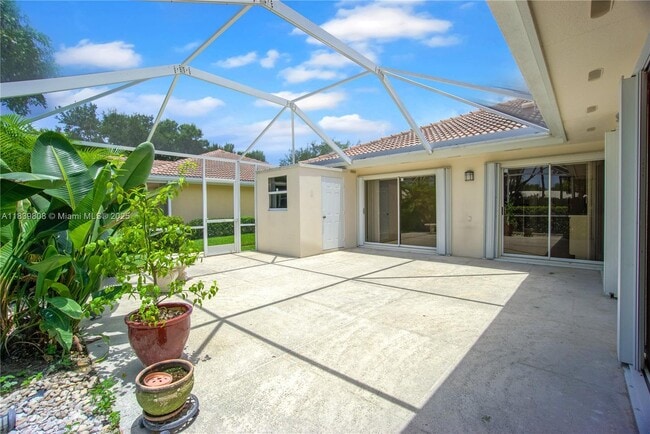 Building Photo - 9189 Sun Terrace Cir