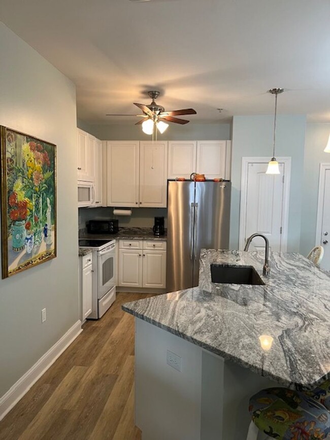 Building Photo - Topsail Landing 2 Bedroom Condo- Fully Fur...