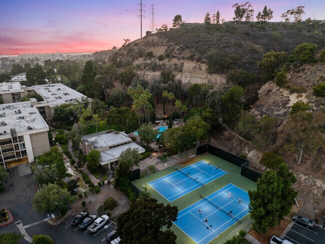 Building Photo - 6202 Friars Rd