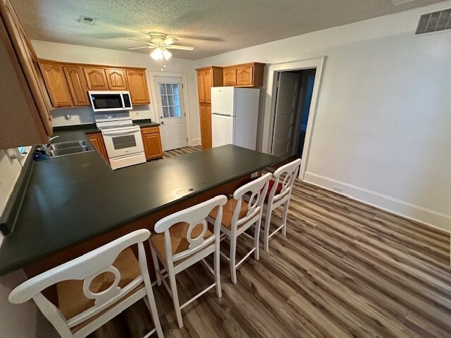 Kitchen - 109 S 17th St