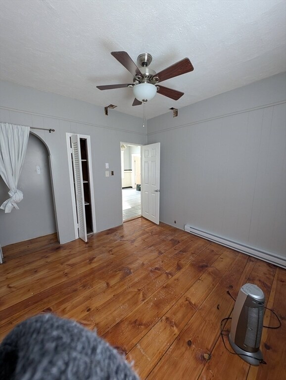 Building Photo - 5 Plum St