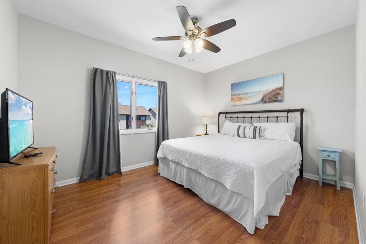 Building Photo - 3806 Spinnaker Dr