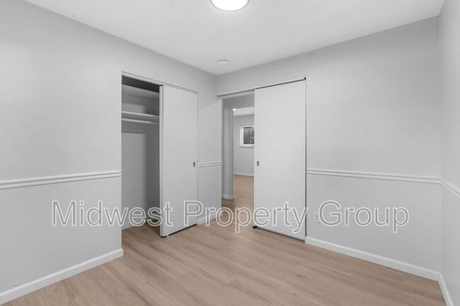 Building Photo - 1450 Tahoe Dr