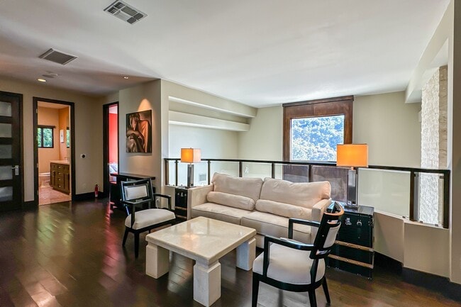 Building Photo - 11470 Dona Evita Dr