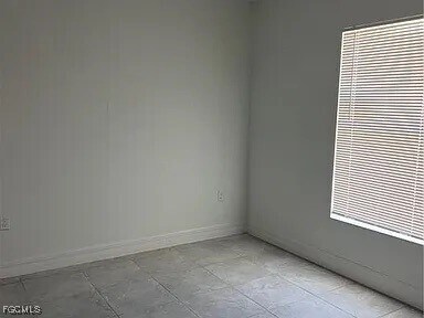 Building Photo - 6062 Laurelwood Dr