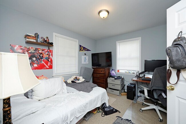 Building Photo - Great home in Chapel Hill!