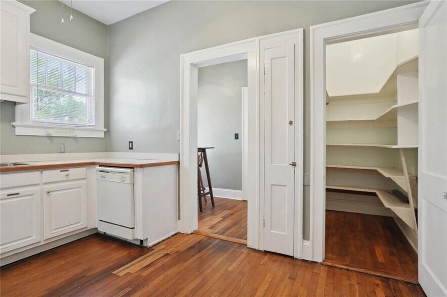 Building Photo - 203 Winter Ave