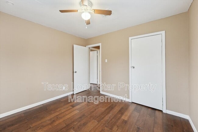 Building Photo - 1107 Defender St