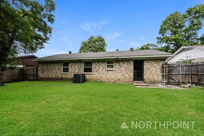 Building Photo - 3 BR/1BA | Newly Renovated Single Family Home | 1-Car Covered Parking | Gated backyard