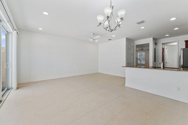 Building Photo - 1130 Sweet Hill Dr