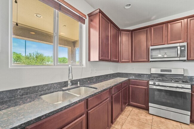 Building Photo - Live Large in Maricopa – Over 3,900 Sq Ft ...
