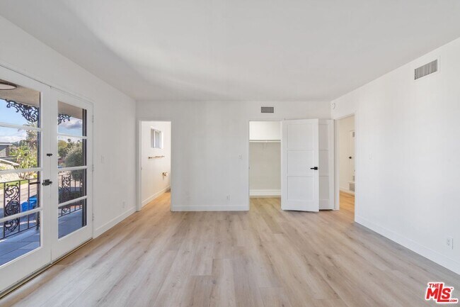 Building Photo - 15974 Tobin Way
