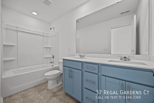 Building Photo - 37 Regal Gdns Ct