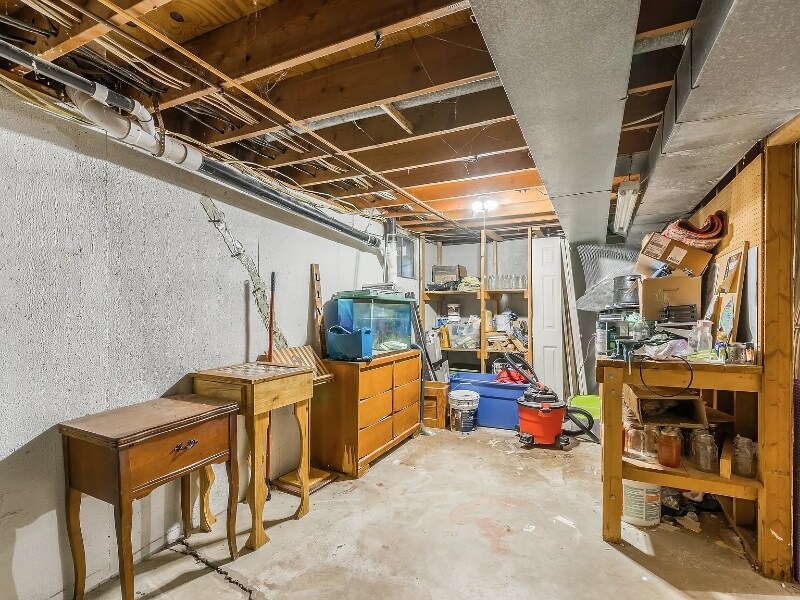 Building Photo - 4816 Mockingbird Ln