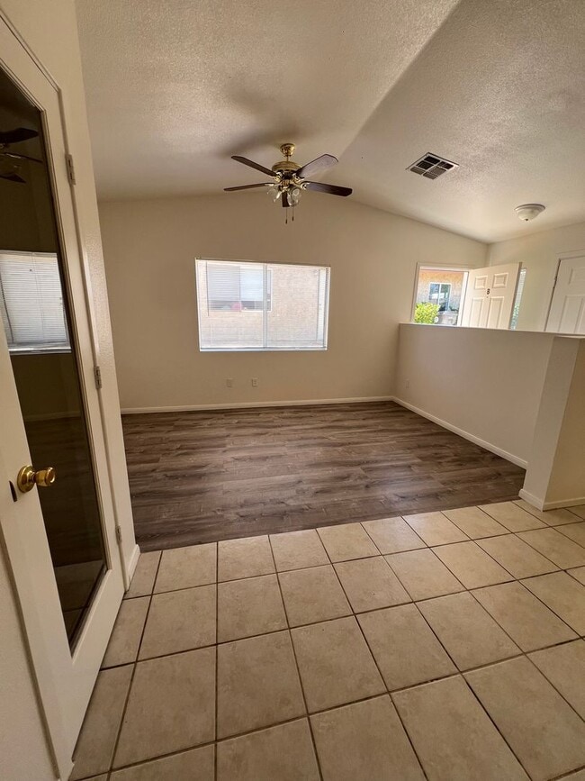 Building Photo - 7221 Murray Ln