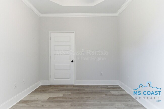 Building Photo - 15334 Oak Creek Cove