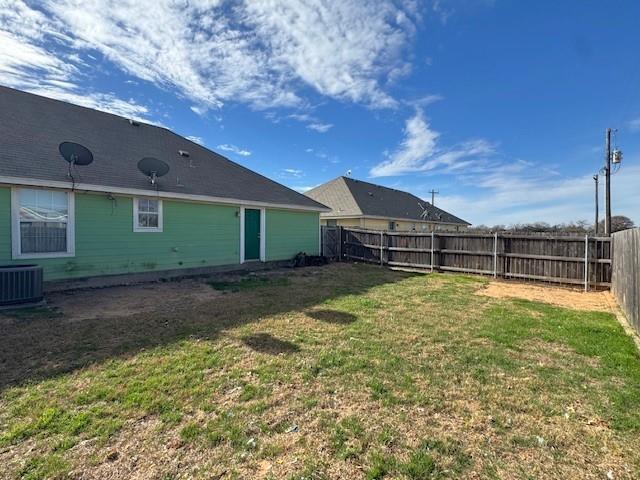 Building Photo - 115 Private Road 3230