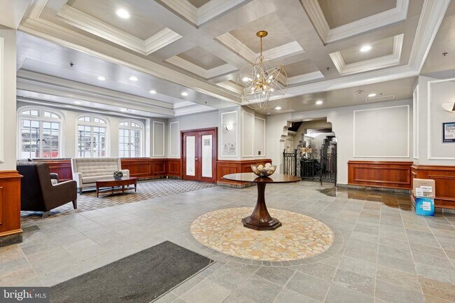 Building Photo - 1512 Spruce St