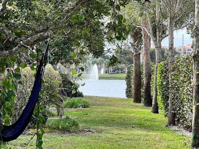 Building Photo - 6787 Via Regina