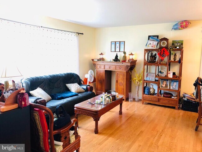 Building Photo - 10929 Decatur Dr