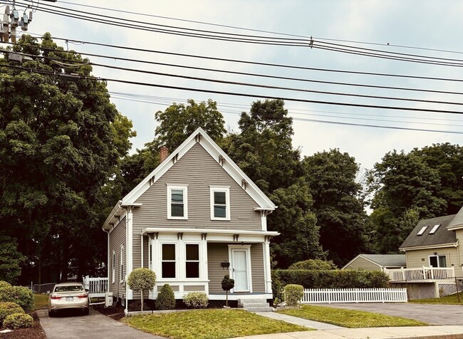 Building Photo - 163 W Central St