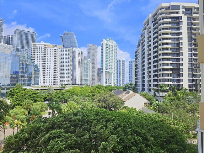 Building Photo - 770 Claughton Island Dr