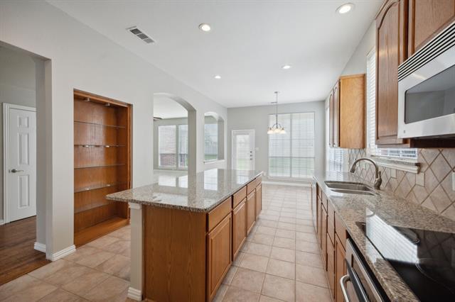 Building Photo - 3905 Gladney Ln