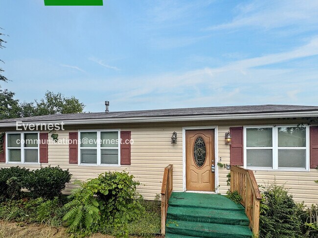 Primary Photo - 1518 Claret St
