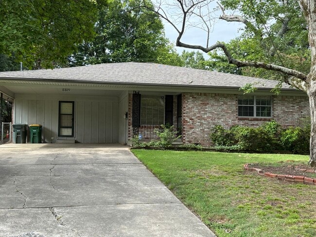 Building Photo - 6805 Sandpiper Dr