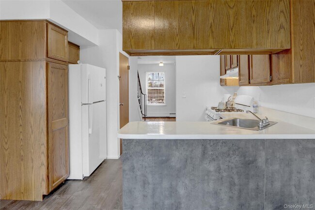 Building Photo - 176 Jackson Ave