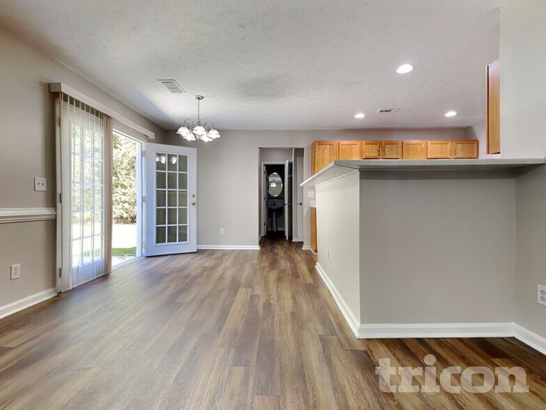 Building Photo - 2794 Evanston Ct