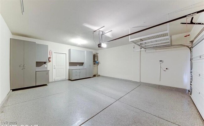 Building Photo - 1029 Via Gandalfi