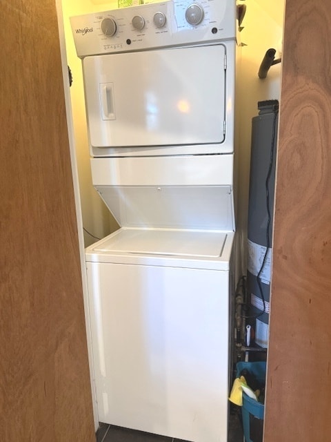 Building Photo - 2115 W Barry Ave