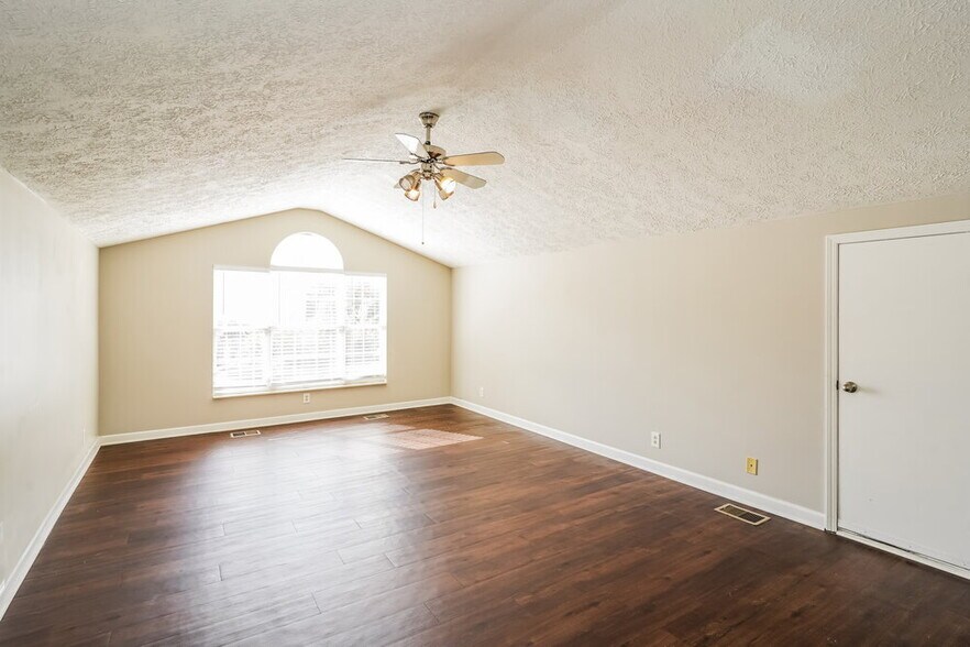Building Photo - 3112 Chambley Ct