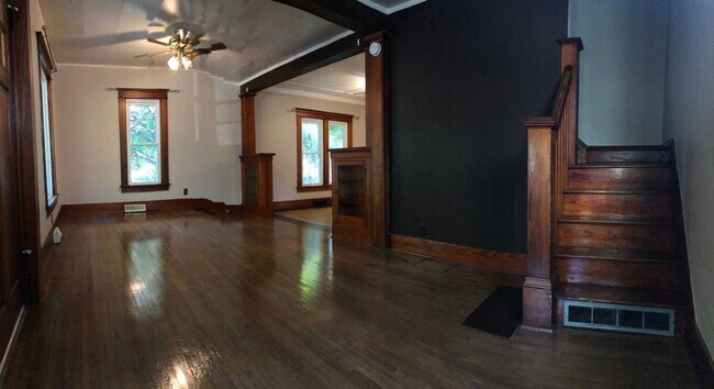 Building Photo - 2-Bed House in Waterloo