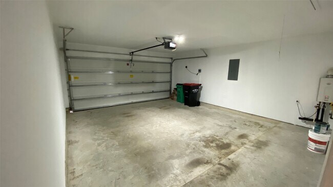 Building Photo - 29506 Breakwater Dr