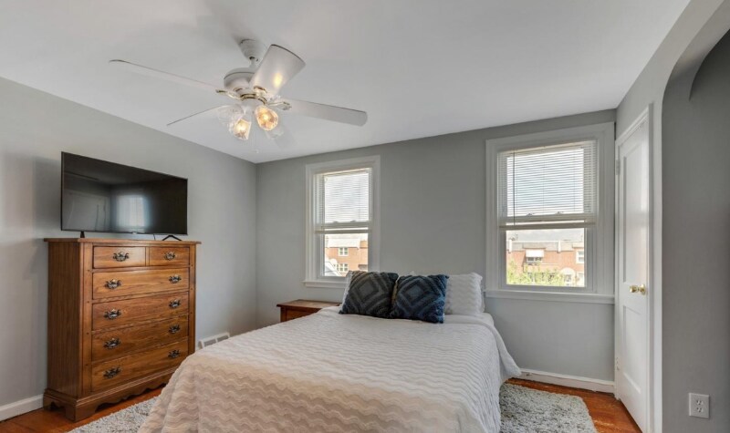 Building Photo - 4310 I St